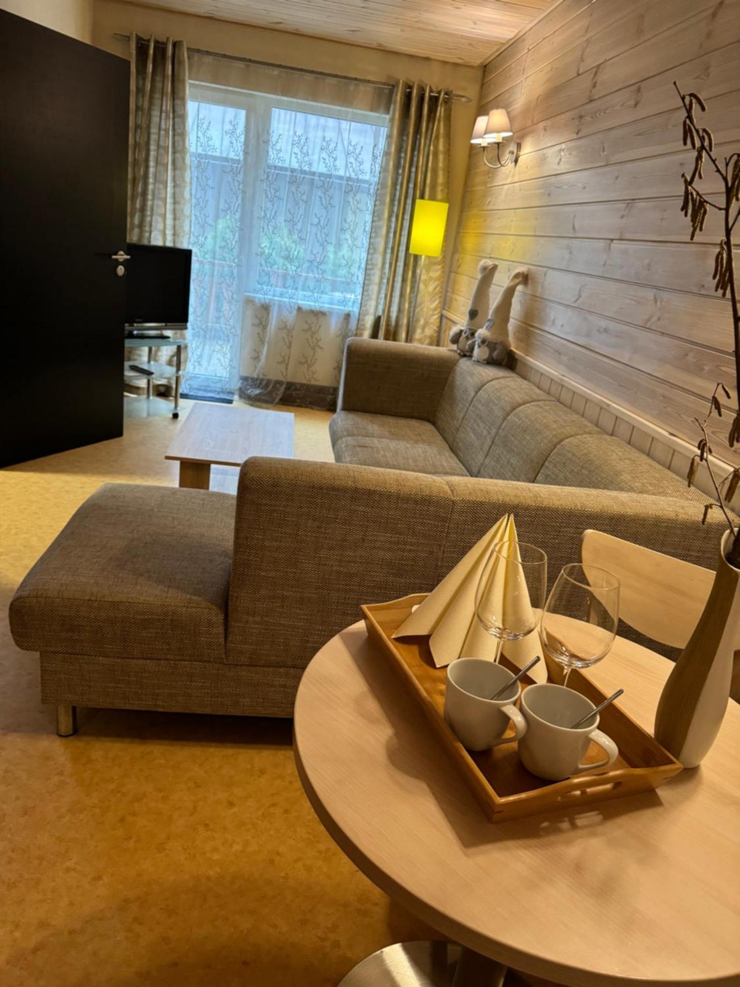阿加特酒店 Ozolnieki 外观 照片